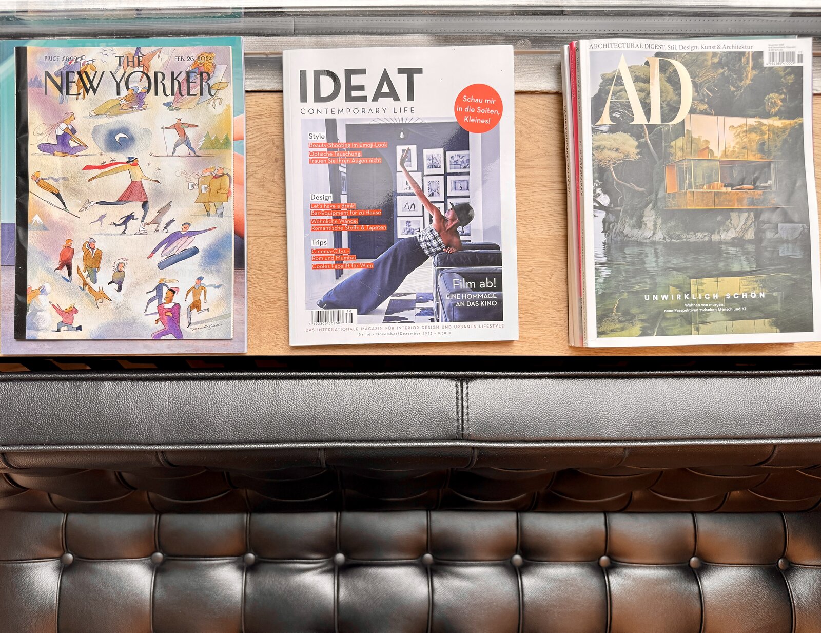 Ausgewählte Magazine im Sutton Studio Wartebereich — The New Yorker, IDEAT, AD